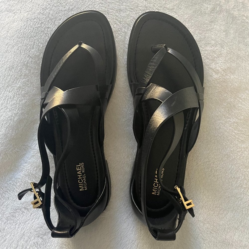 MICHAEL KORS Gladiator Thong Flat Sandals SZ 8.0M